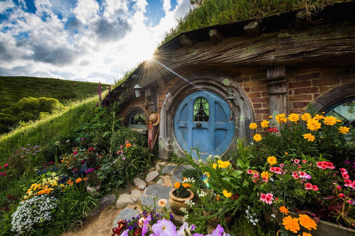 Địa điểm du lịch Set-Jetting: Làng Hobbiton nằm ở vùng Matamata, Waikato (phía Bắc New Zealand)